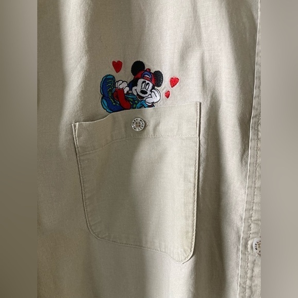 Mickey Unlimited button down Mickey Minnie shirt long sleeve 100% cotton Medium - Picture 4 of 10